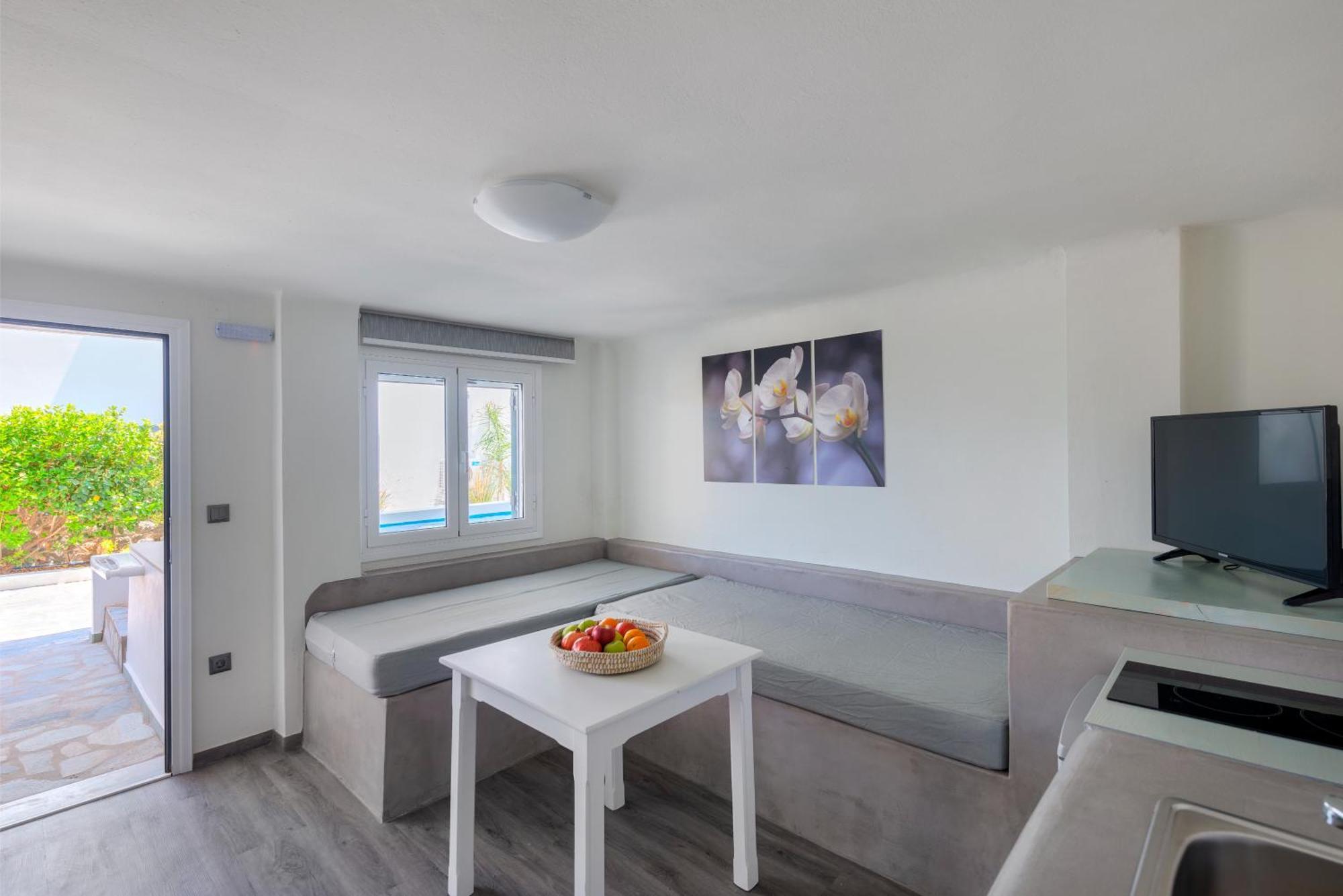 Aegean Paradiso Vacation Club - "Adults Only" Azolimnos Syros Exterior photo