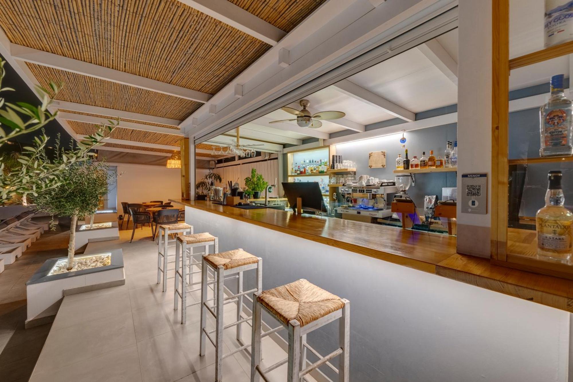 Aegean Paradiso Vacation Club - "Adults Only" Azolimnos Syros Exterior photo