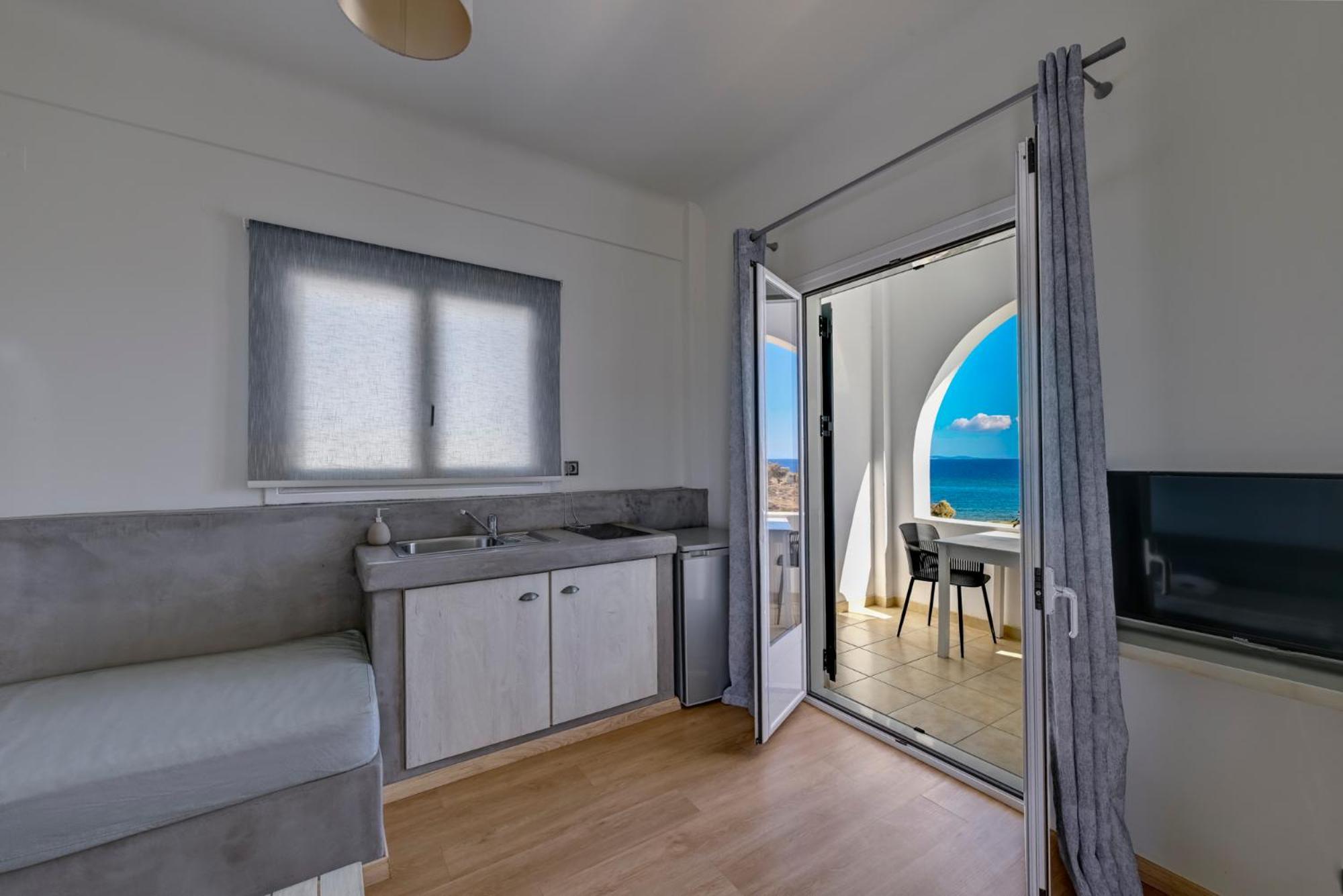 Aegean Paradiso Vacation Club - "Adults Only" Azolimnos Syros Exterior photo