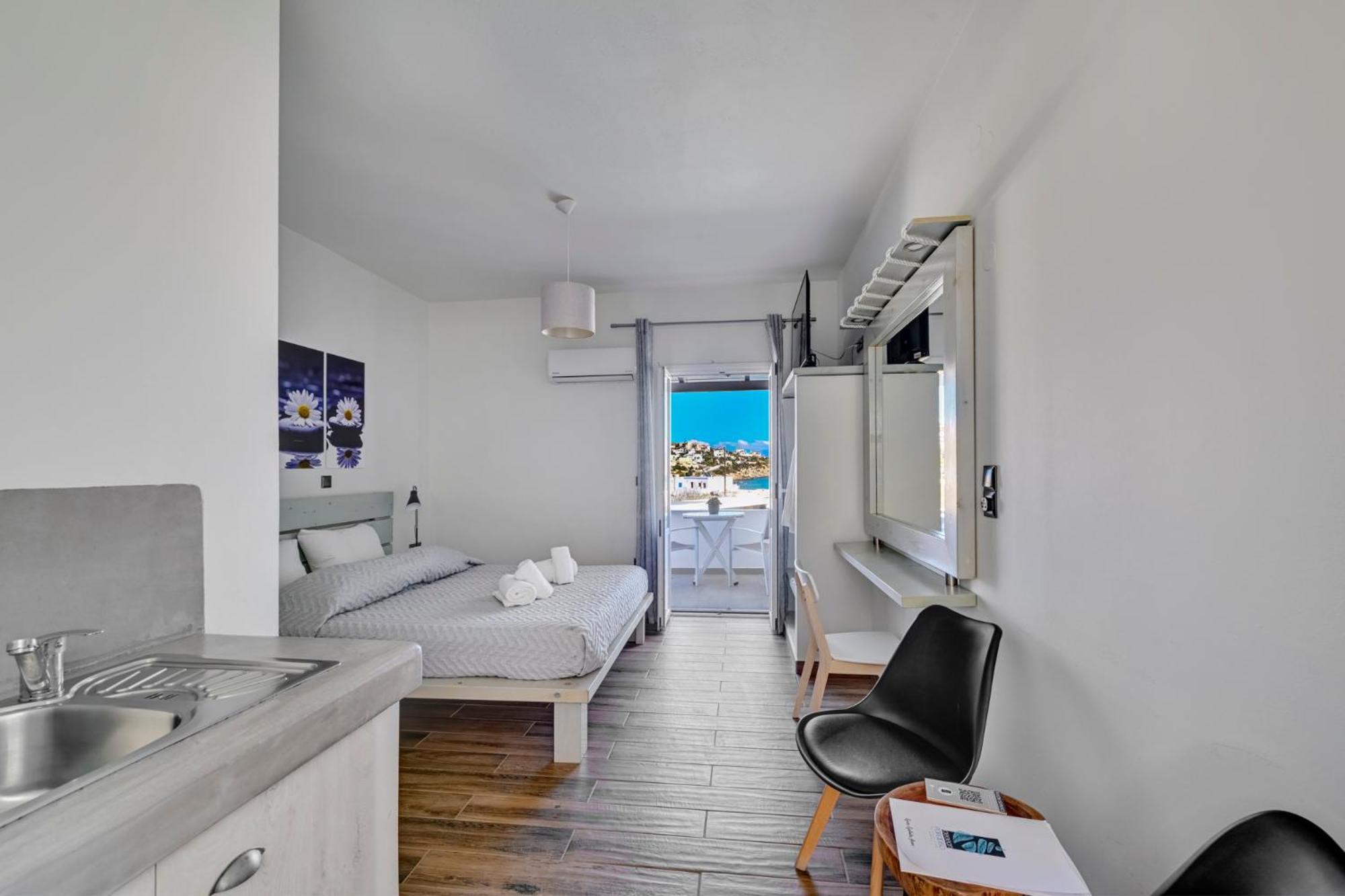 Aegean Paradiso Vacation Club - "Adults Only" Azolimnos Syros Exterior photo