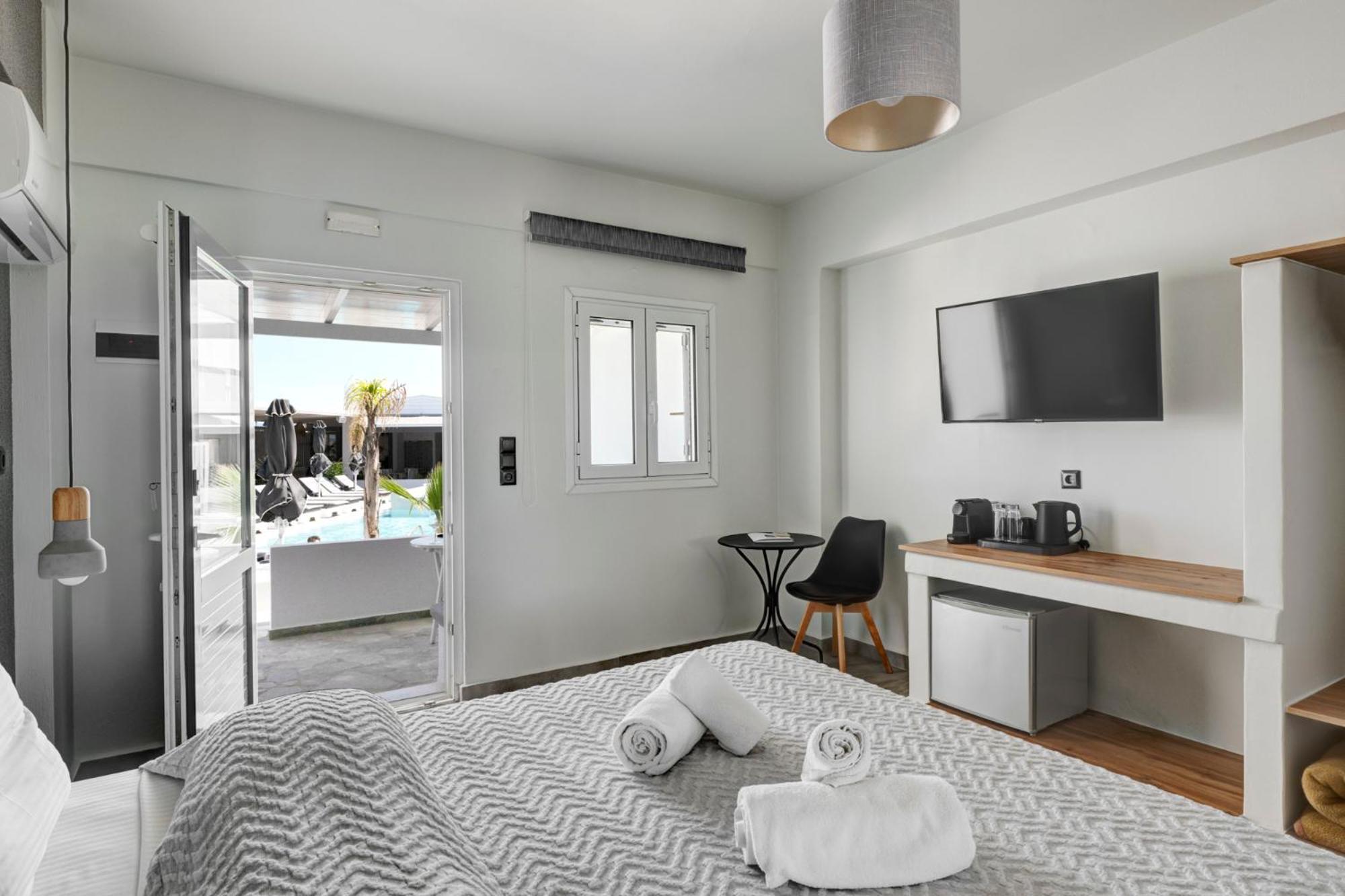 Aegean Paradiso Vacation Club - "Adults Only" Azolimnos Syros Exterior photo